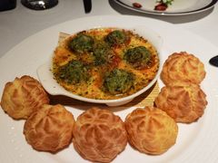 -Mogul Eatery·大亨餐酒馆