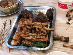 -江城燕子大排档(江汉路步行街店)