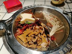 -贤合庄卤味火锅(时代广场店)