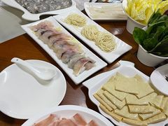 -重庆小天鹅(英雄山路店)