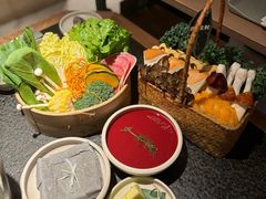 -三出山火锅(南京万象天地店)