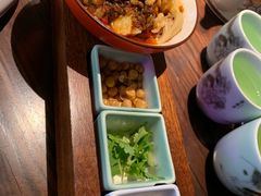 -韵秋荷(宝山龙湖天街店)