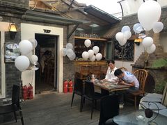 -脚下咖啡·CHILL酒馆(灵光东巷店)