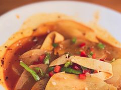 小时候的洋芋片-嘻小北·兰州清汤牛肉面(太平洋森活天地店)