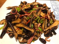 -云海肴·汽锅鸡·云南菜(天山百盛优客店)