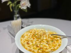 蟹粉豆腐-屋里厢上海菜馆