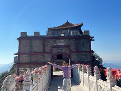 -鸡鸣山旅游风景区