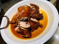 镇店卤制烤鸭（中份）-绿茶餐厅(二七万达店)