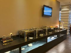 -昆明朗威酒店(昆明站火车站双桥夜市风情街店)