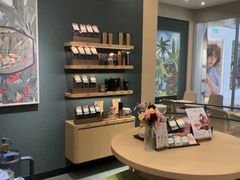 -星巴克臻选(南京金茂览秀城店)