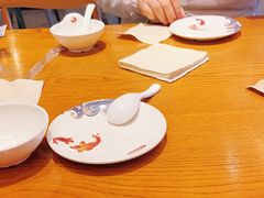 -渝是乎酸菜鱼·川渝小炒(新世界百货望京店)