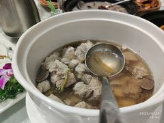 -品泉餐厅·大盆鱼·走地鸡