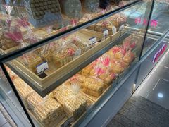 -红房子西点(汇联商厦天钥桥路店)