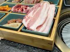 -烤路里·韩国品质自助烤肉(石路天虹4号店)