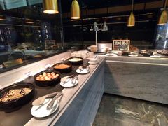 -飨食汇全日制餐厅·昆山皇冠假日酒店(九方店)