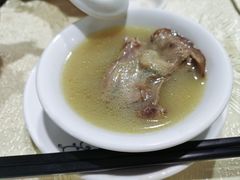 -红旗山庄(圭峰山店)