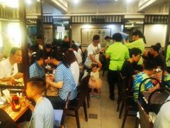 等位区-添好运点心专门店(深水埗店)