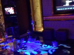 -乐唱氧吧量贩式KTV