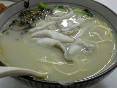 -明呈黄鱼面馆(斜土路店)