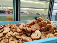 小蝴蝶酥-上海哈尔滨食品厂(淮海中路店)