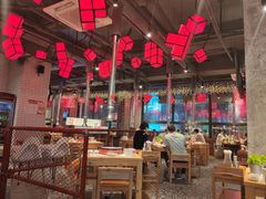 大堂-么肆烤肉·中式自助·烤肉大排档(街道口季佳PAI店)