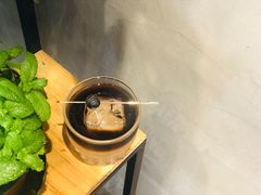 椰子冰滴-ZING COFFEE 镜咖啡