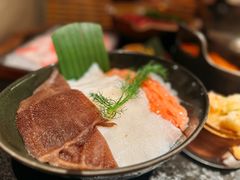 -三出山火锅(南京万象天地店)