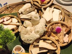 -菌彩云南野生菌火锅(呈贡七彩云南第壹城店)