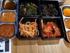 -青瓦炭韩潮烤肉(花园道店)