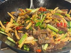 -牛八宝桂林米粉(八里庄店)