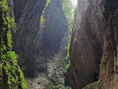 -龙水峡地缝景区