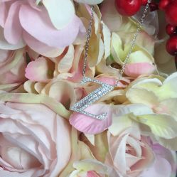 -威德钻石-克拉钻大本营(南京东路店)