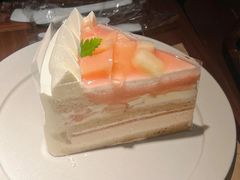 白桃乌龙蛋糕-RUXU入续糖水铺与包(卓悦中心店)