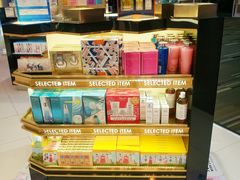 -王权免税店(廊曼机场店)