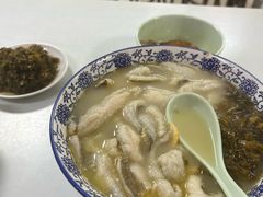 -明呈黄鱼面馆(斜土路店)