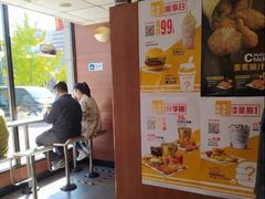 -麦当劳(滨河路DT店)