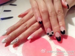 黑白配-爱嘉生活美甲美睫纹绣半永久