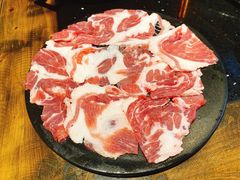 现切鲜牛肉-矮板凳老火锅(宽窄巷子店)