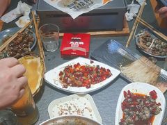-三兄弟灰太狼烧烤.龙虾烤鱼(上海交大店)