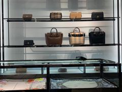 -BURBERRY(上海港汇恒隆广场店)