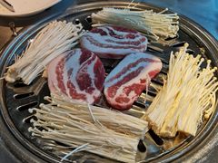 -韩聚屋韩国烤肉餐厅(新北万达店)