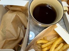 -必胜客(大宁路店)