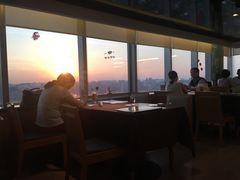 靠窗位-麦茜哥牛扒城(中银店)