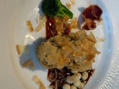 鸡头米脆皮葱烧辽参-新荣记(新源南路店)