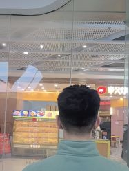 -川和潮人