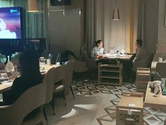 大堂-额尔敦牛厨师铜板烧