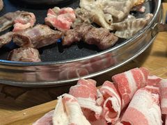 -江南猪肉商会无限续吃(弘大店)