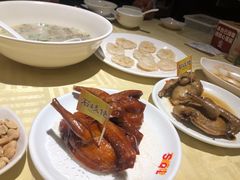 招牌烤乳鸽-石岐佬中山菜馆(张溪店)