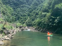 -安吉龙王山峡谷漂流
