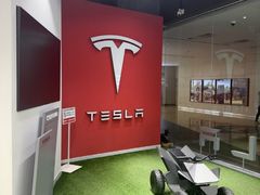 -TESLA 特斯拉(北京颐堤港体验店)